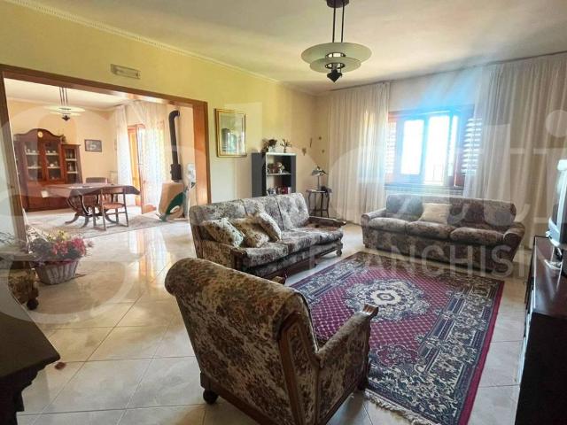 Villa Indipendente in vendita a Rocchetta E Croce, Campania