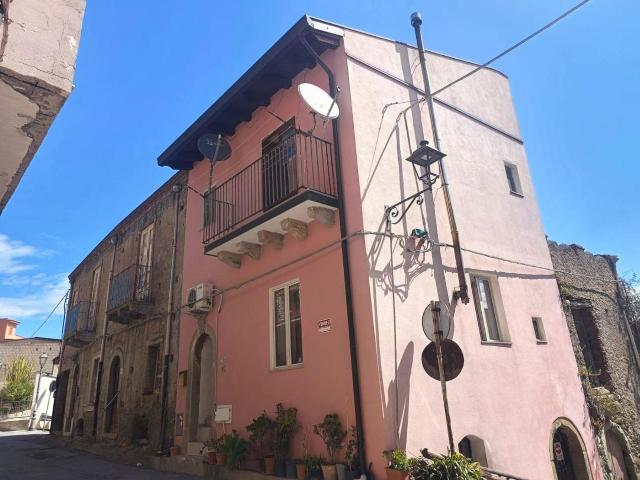 Villa Indipendente in vendita a Rodì Milici, Sicilia