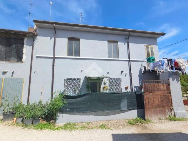 Villa Indipendente in vendita a Rodigo, Lombardia
