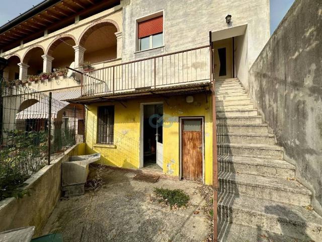 Villa Indipendente in vendita a Comunità montana della Valle Sabbia, Roè Volciano