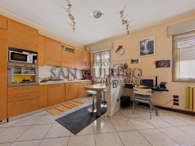 Villa Indipendente in vendita a Pianura Reggiana, Re