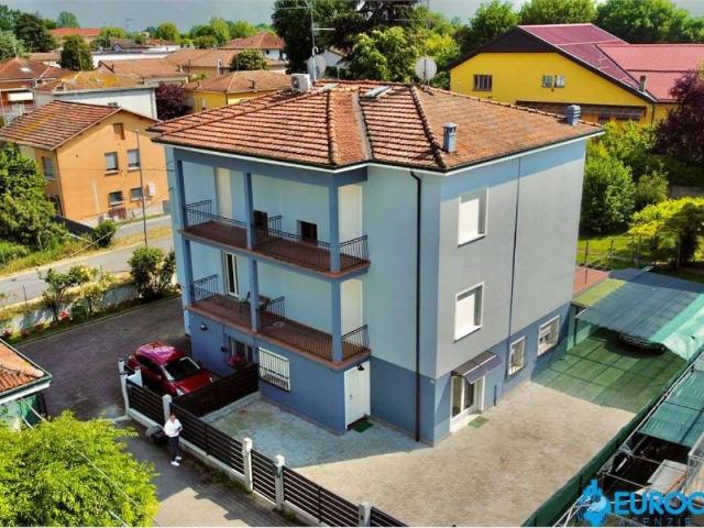Villa Indipendente in vendita a Pianura Reggiana, Re