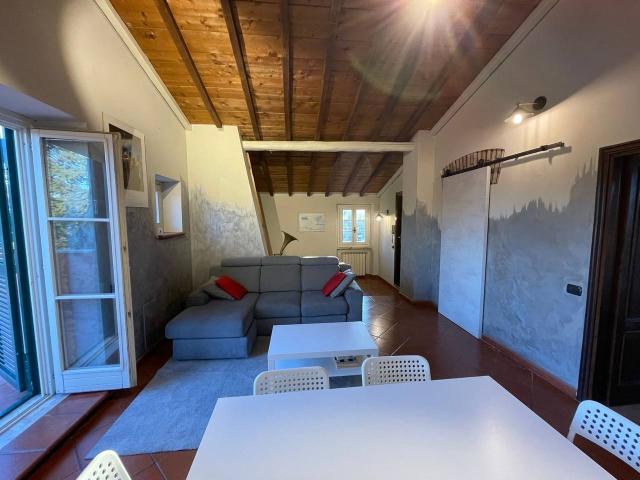 Villa Indipendente in vendita a Acilia, Roma