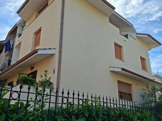 Villa Indipendente in vendita a Villa Verde, Roma Capitale