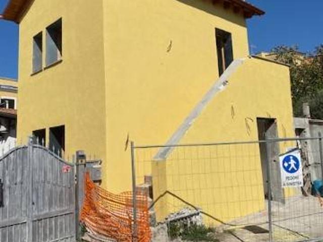 Villa Indipendente in vendita a Municipio Roma V, Roma Capitale