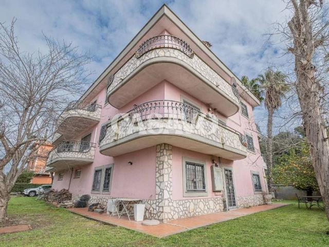 Villa Indipendente in vendita a Roma Capitale, Lazio