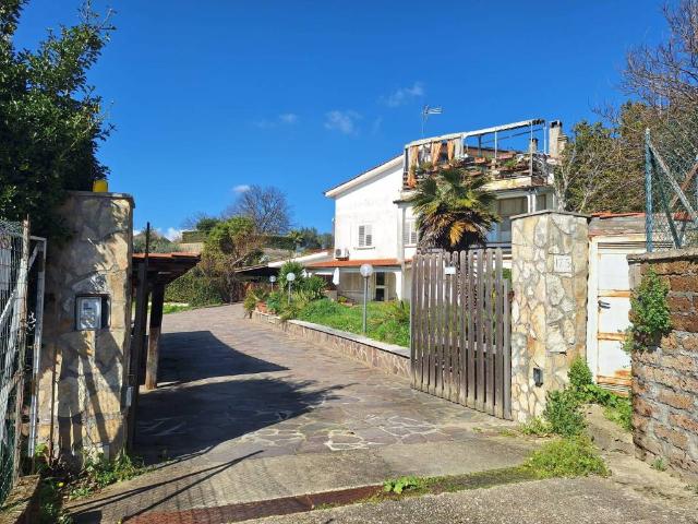 Villa Indipendente in vendita a Municipio Roma XV, Roma Capitale