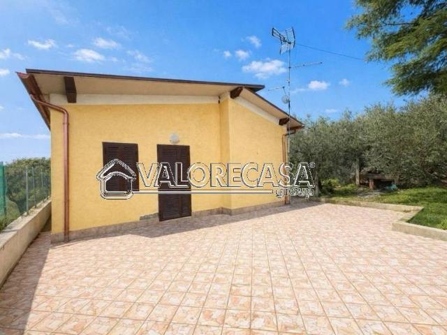 Villa Indipendente in vendita a Municipio Roma VI, Roma Capitale