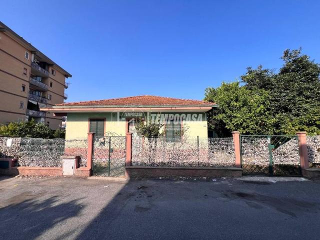 Villa Indipendente in vendita a Pantan Monastero, Roma Capitale