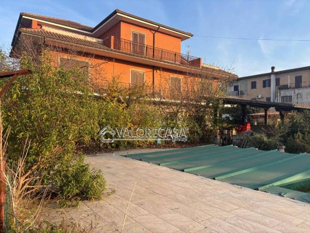 Villa Indipendente in vendita a Finocchio, Roma Capitale