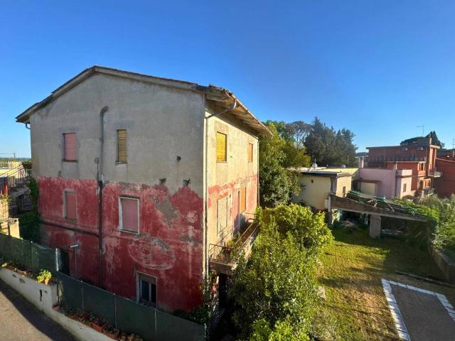Villa Indipendente in vendita a Municipio Roma XV, Roma Capitale