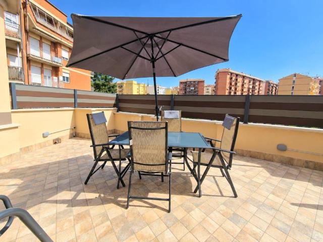 Villa Indipendente in vendita a Quadraro, Roma