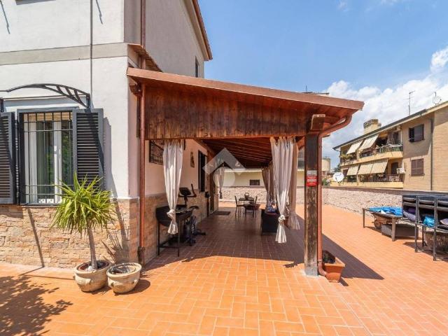 Villa Indipendente in vendita a Municipio Roma VI, Roma Capitale