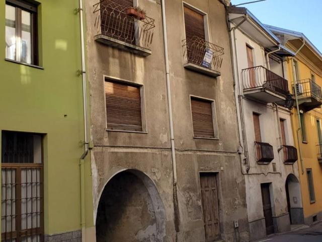 Villa Indipendente in vendita a Romagnano Sesia, Novara
