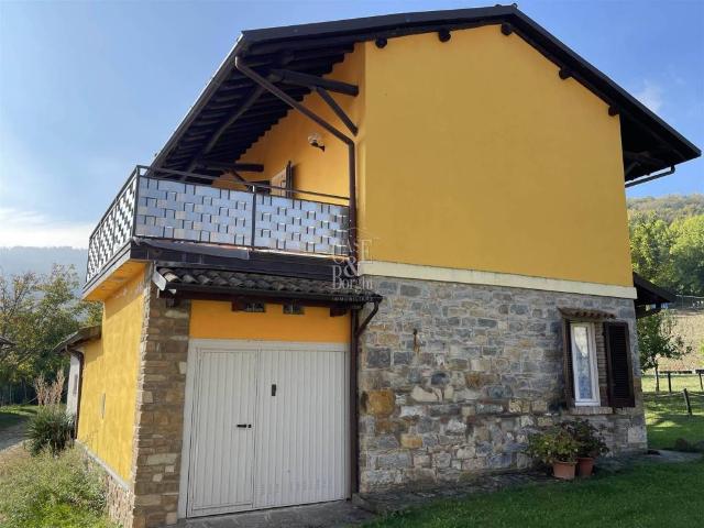 Villa Indipendente in vendita a Ariore Villa, Romagnese