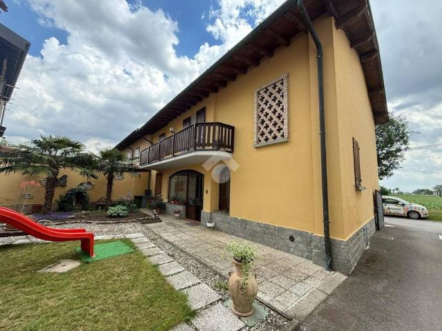 Villa Indipendente in vendita a Romano Di Lombardia, Lombardia