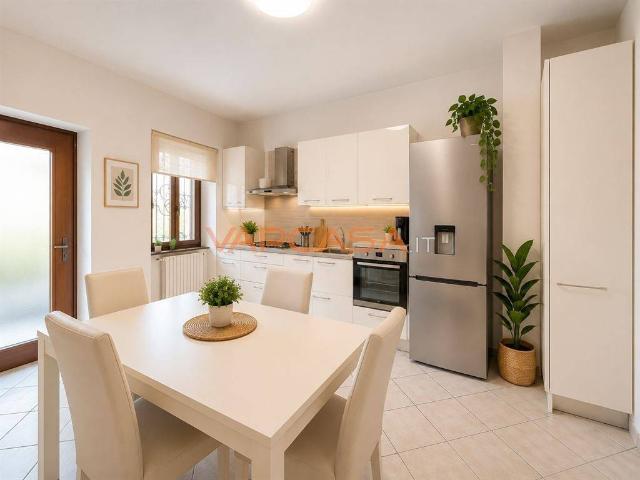 Villa Indipendente in vendita a Romano Di Lombardia, Lombardia
