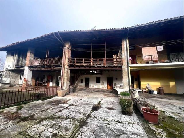 Villa Indipendente in vendita a Romano Di Lombardia, Lombardia