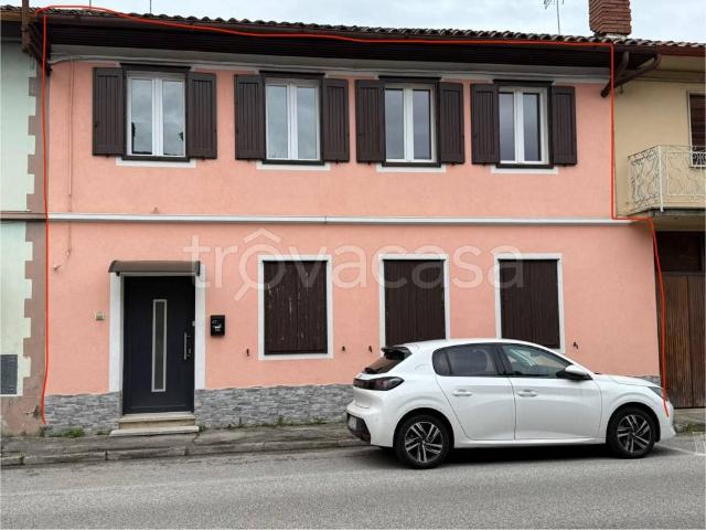 Villa Indipendente in vendita a Romans D'isonzo, Friuli-Venezia Giulia