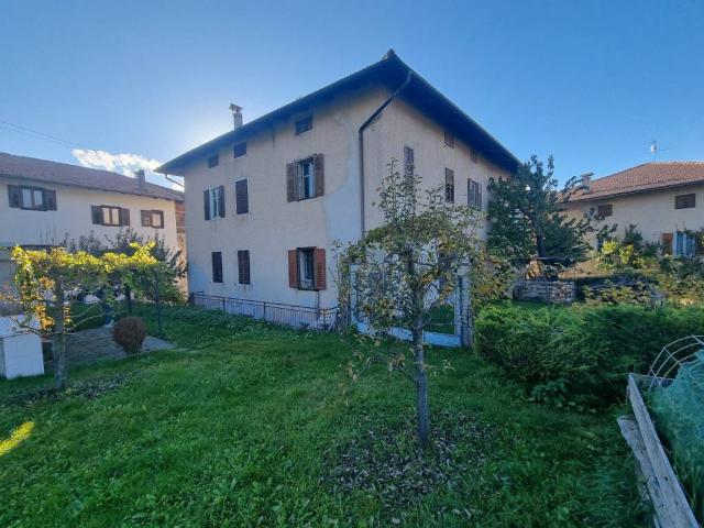 Villa Indipendente in vendita a Comunità della Val di Non, Romeno