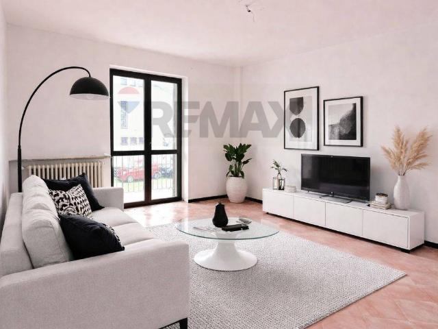 Villa Indipendente in vendita a Romentino, Novara