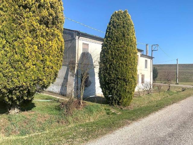 Villa Indipendente in vendita a Roncoferraro, Lombardia