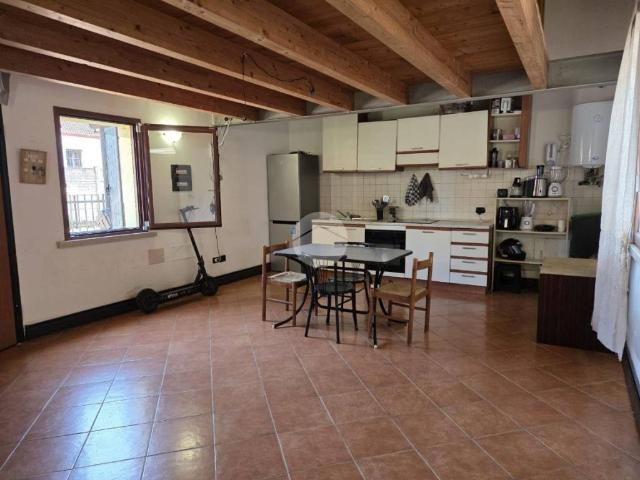 Villa Indipendente in vendita a Roncoferraro, Lombardia