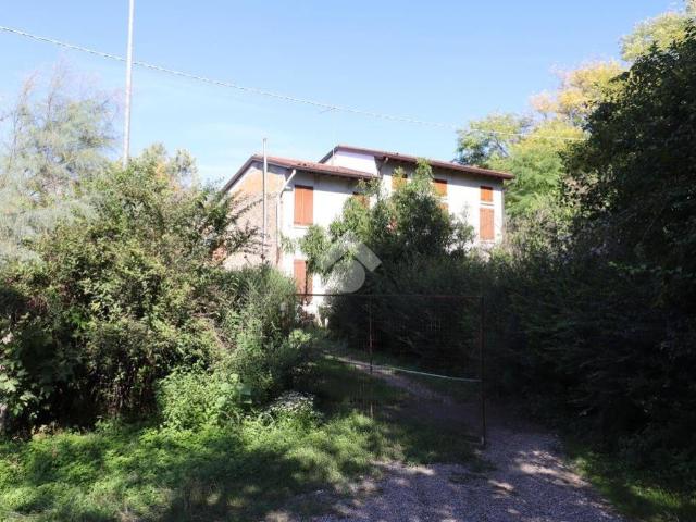 Villa Indipendente in vendita a Roncoferraro, Lombardia