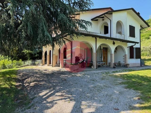 Villa Indipendente in vendita a Roncofreddo, Reggio Emilia