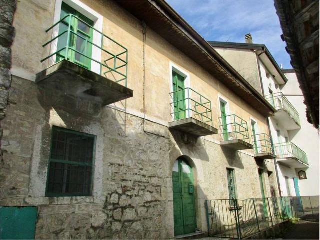 Villa Indipendente in vendita a Portola, Roncola