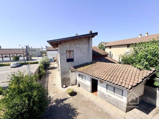Villa Indipendente in vendita a Piemonte, Vercelli