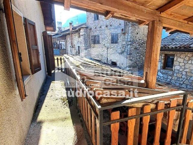 Villa Indipendente in vendita a Comunità della Vallagarina, Ronzo Chienis