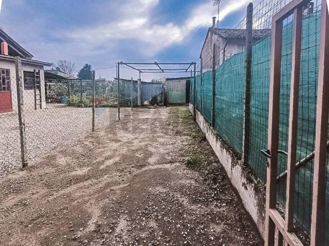 Villa Indipendente in vendita a Rosasco, Lombardia