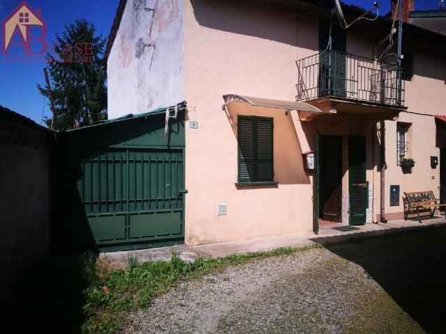 Villa Indipendente in vendita a Rosasco, Lombardia