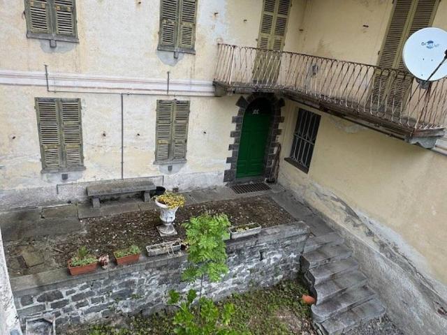 Villa Indipendente in vendita a Piemonte, Biella