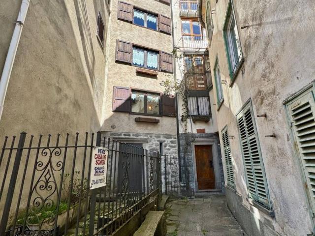 Villa Indipendente in vendita a Piemonte, Biella