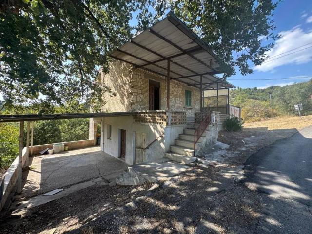 Villa Indipendente in vendita a Piano della Fara, Rosciano