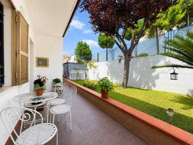 Villa Indipendente in vendita a Giammartino, Roseto Degli Abruzzi