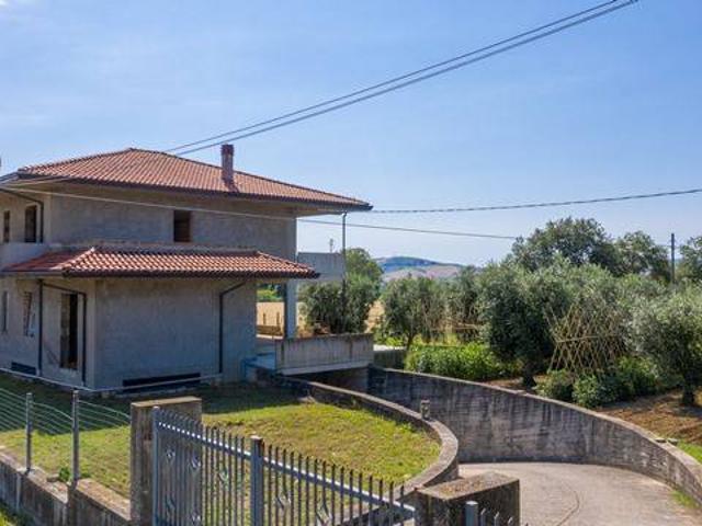 Villa Indipendente in vendita a San Giovanni, Roseto Degli Abruzzi