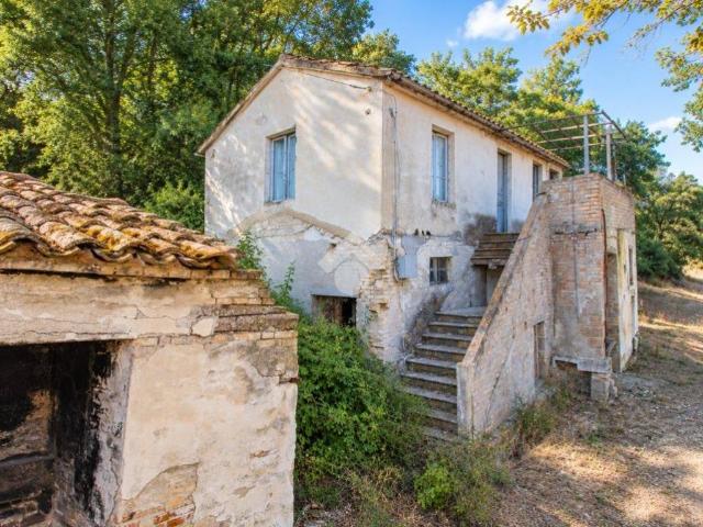 Villa Indipendente in vendita a Cologna Paese, Roseto degli Abruzzi
