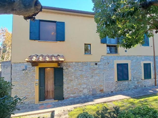 Villa Indipendente in vendita a Rosignano Marittimo, Toscana