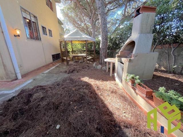 Villa Indipendente in vendita a Rosignano Marittimo, Toscana