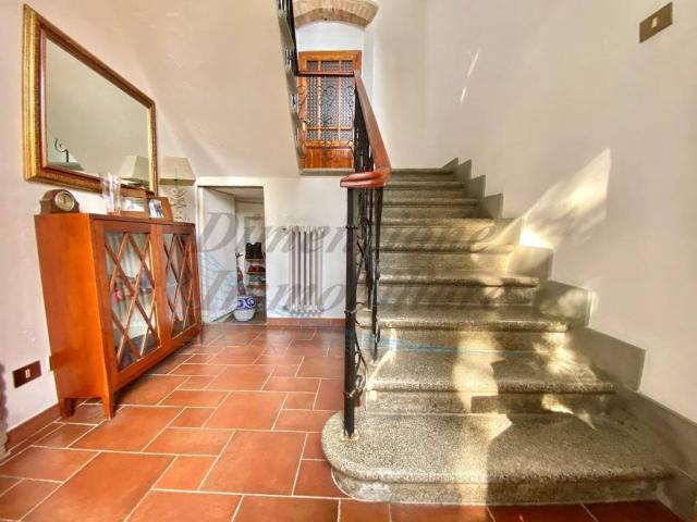 Villa Indipendente in vendita a Gabbro, Rosignano Marittimo