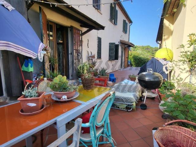 Villa Indipendente in vendita a Rosignano Marittimo, Toscana
