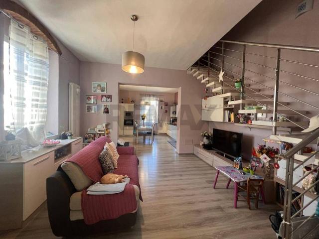 Villa Indipendente in vendita a Rosignano Marittimo, Toscana