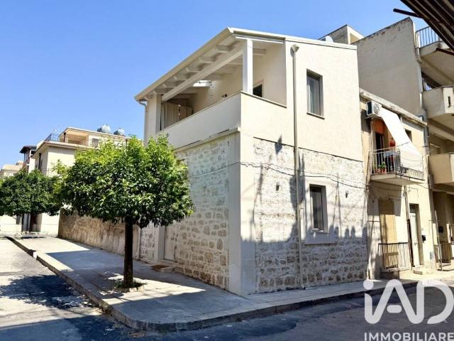 Villa Indipendente in vendita a Rosolini, Sicilia
