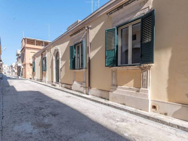 Villa Indipendente in vendita a Rosolini, Sicilia