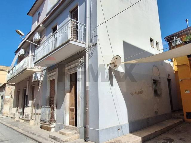 Villa Indipendente in vendita a Rosolini, Sicilia