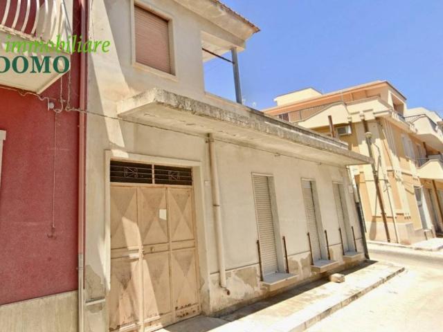 Villa Indipendente in vendita a Rosolini, Sicilia