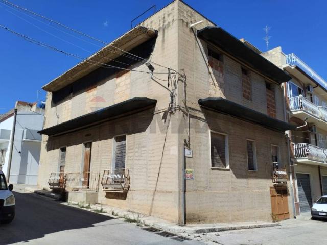 Villa Indipendente in vendita a Rosolini, Sicilia